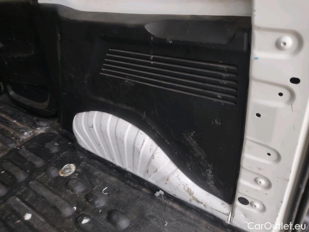  Peugeot  Partner PEUGEOT  / 2018 / 4P / furgón derivado de turismo Premium Standard 600kg BlueHDi 73kW (AC) #42