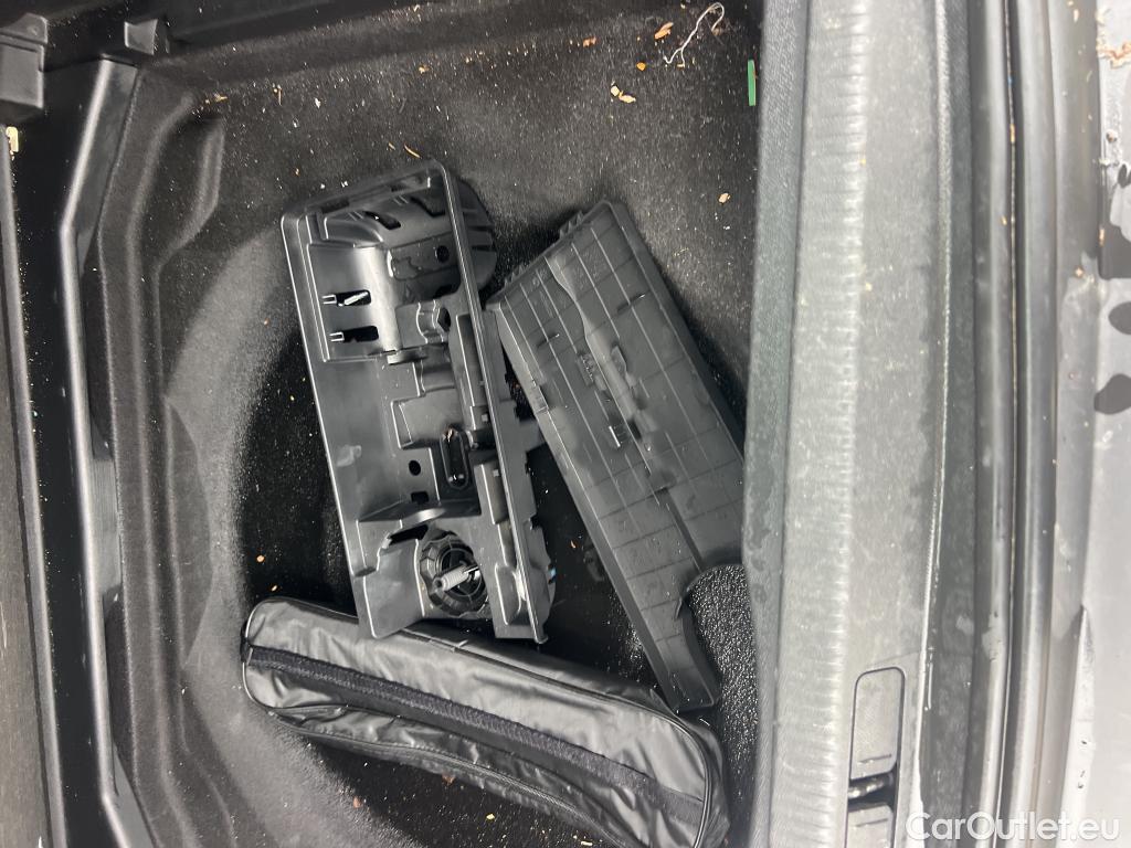  Peugeot  3008 PEUGEOT  / 2020 / 5P / todoterreno 1.5 BlueHDi 96kW (130CV) S&S Active Pack (AC4) #10