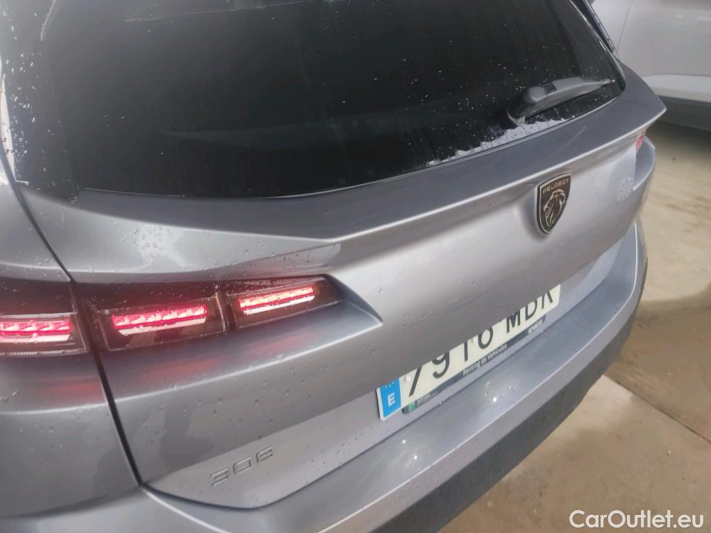 Peugeot  308 PEUGEOT  / 2021 / 5P / familiar SW Active Pack BlueHDi 130 S&S MAN #27