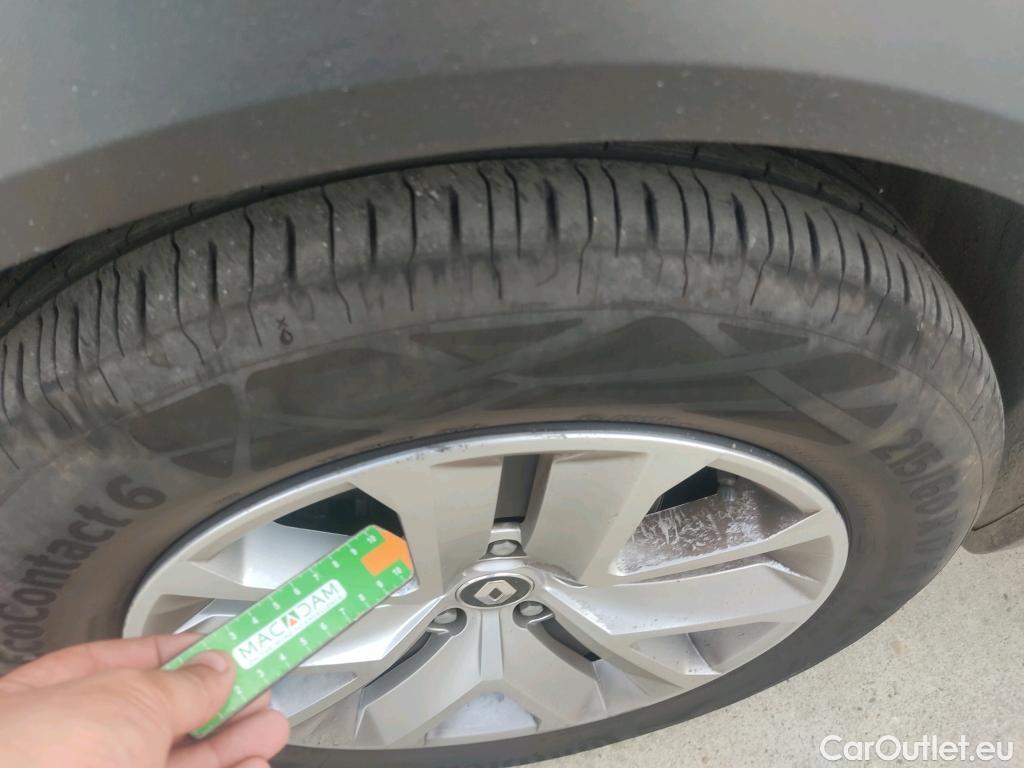  Renault  Captur RENAULT  / 2019 / 5P / todoterreno Intens TCe 90 (AC) #18