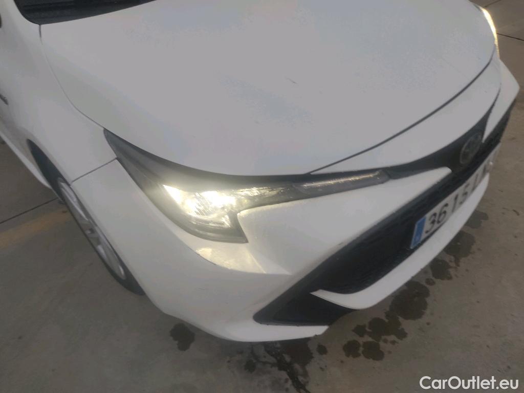 Toyota  Corolla TOYOTA  / 2019 / 5P / familiar 1.8 125H ACTIVE TECH E-CVT TOU SPORT #16