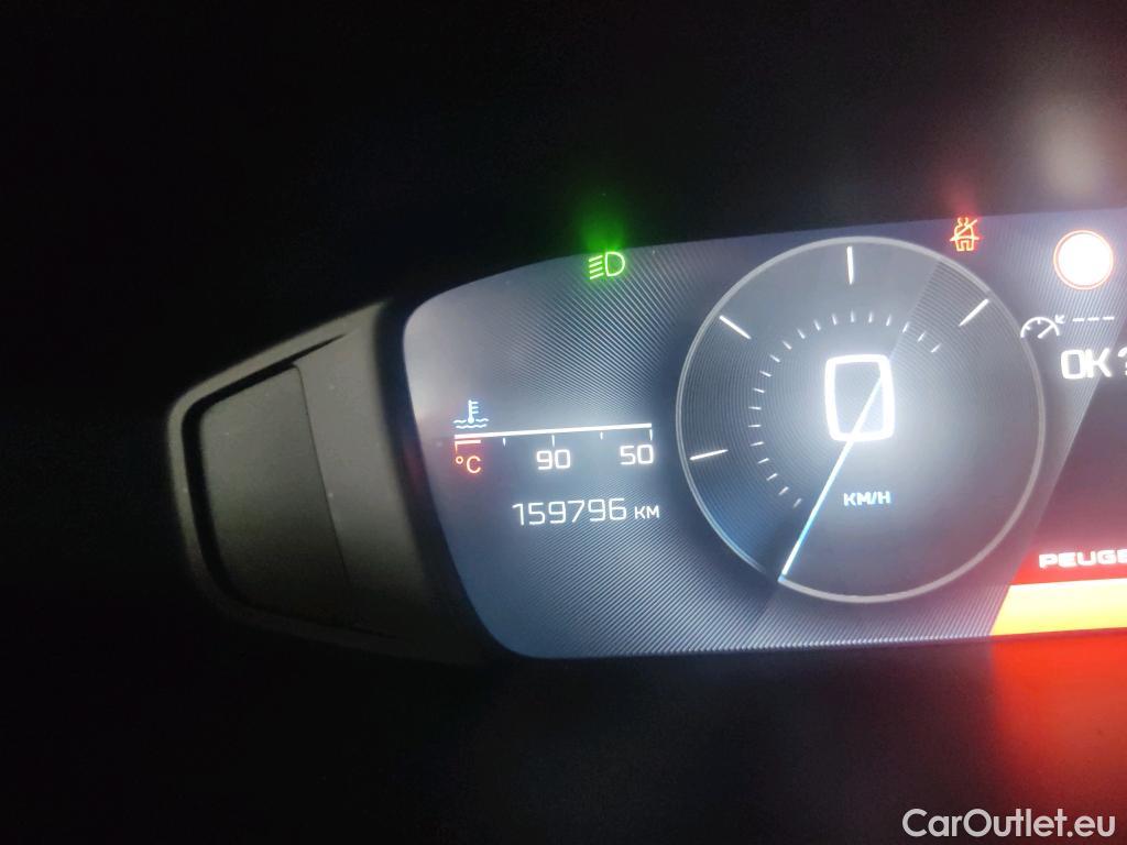 Peugeot  308 PEUGEOT  / 2021 / 5P / familiar SW Active Pack BlueHDi 130 S&S MAN #5