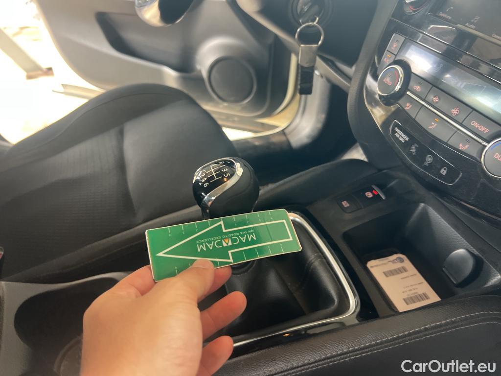 Nissan  Qashqai NISSAN  / 2017 / 5P / todoterreno dCi 85 kW (115 CV) E6D ACENTA #12