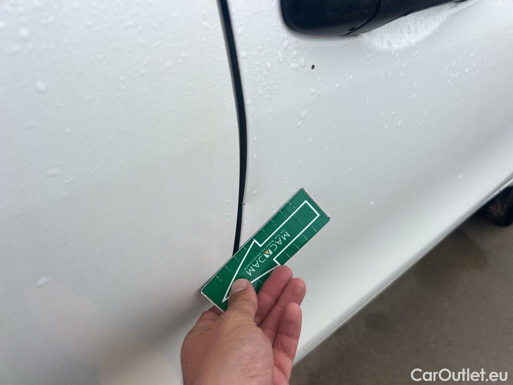  Toyota  Hilux TOYOTA  / 2020 / 4P / pickup 2.4 D-4D Cabina Doble GX #8