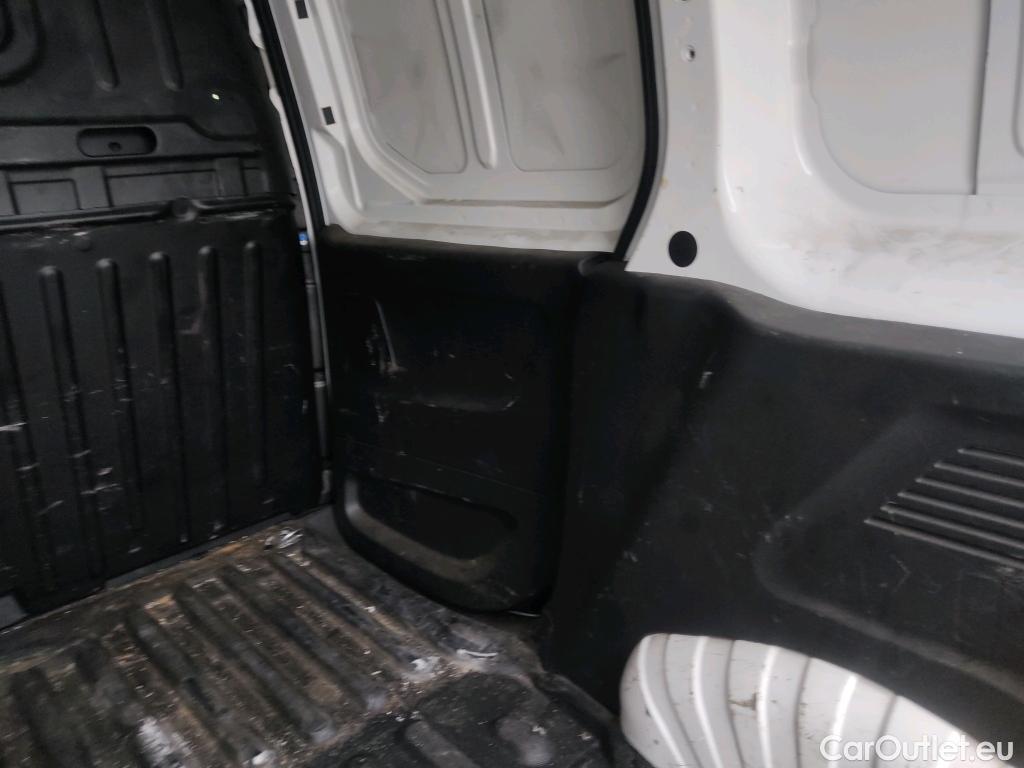  Peugeot  Partner PEUGEOT  / 2018 / 4P / furgón derivado de turismo Premium Standard 600kg BlueHDi 73kW (AC) #38