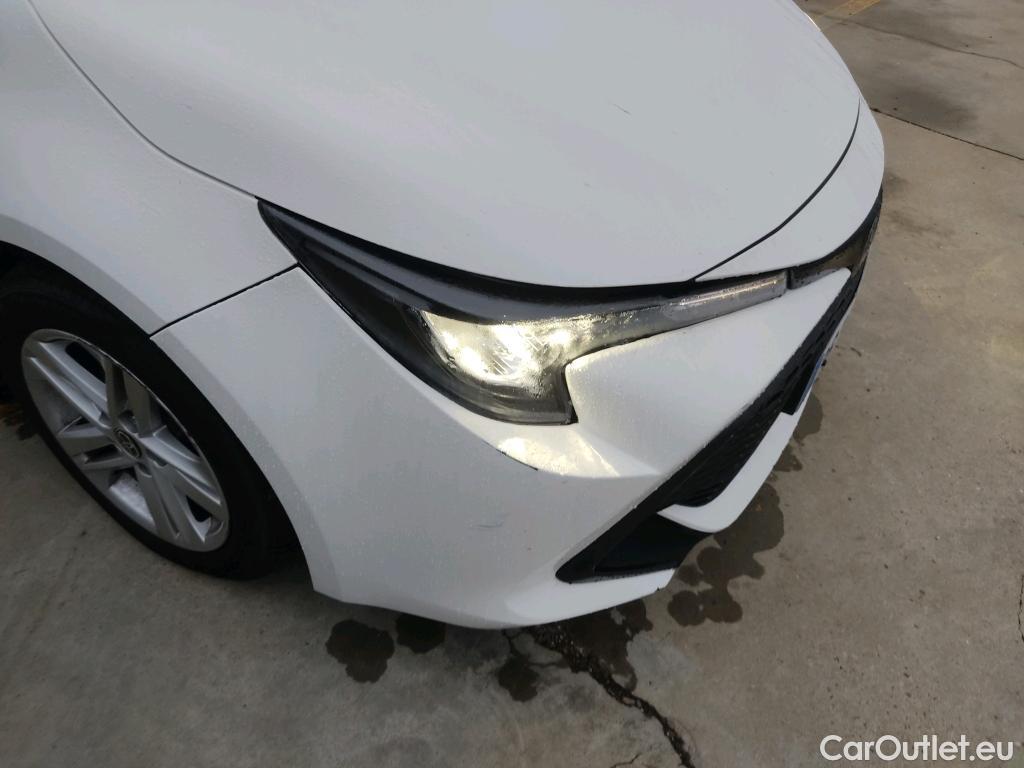 Toyota  Corolla TOYOTA  / 2019 / 5P / familiar 1.8 125H ACTIVE TECH E-CVT TOU SPORT #18