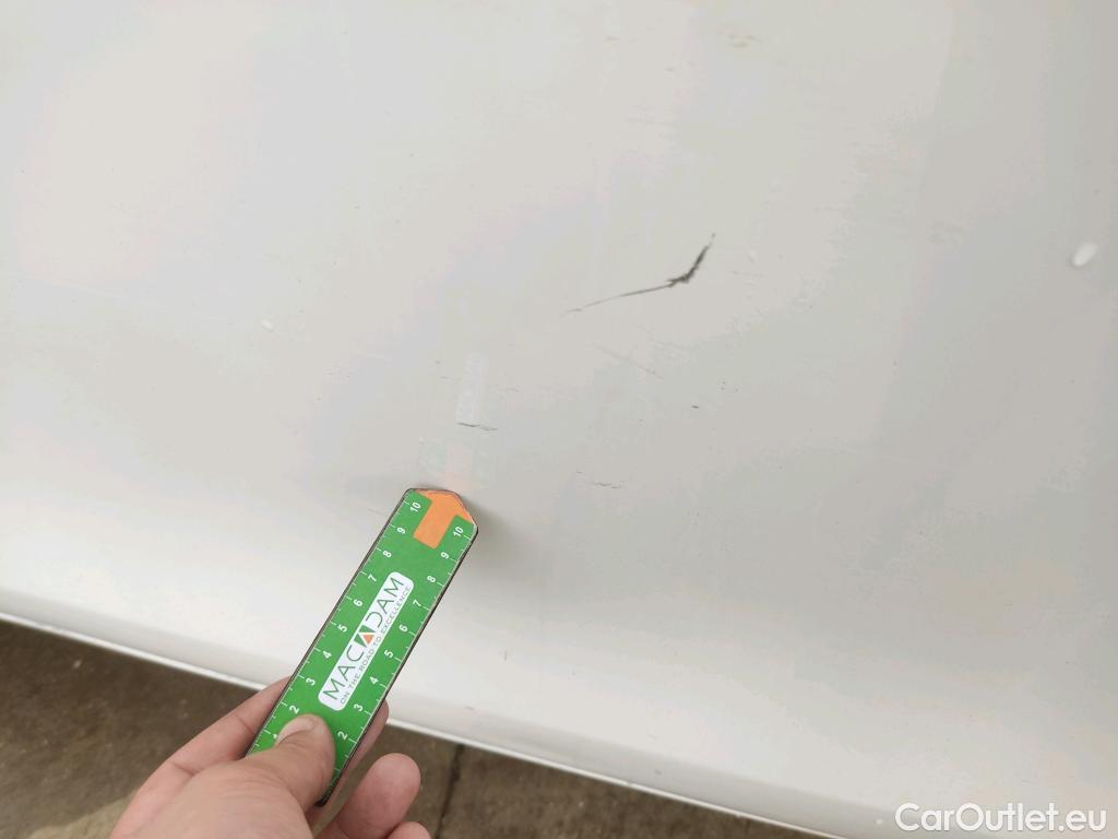  Toyota  Hilux TOYOTA  / 2020 / 4P / pickup 2.4 D-4D Cabina Doble GX #13