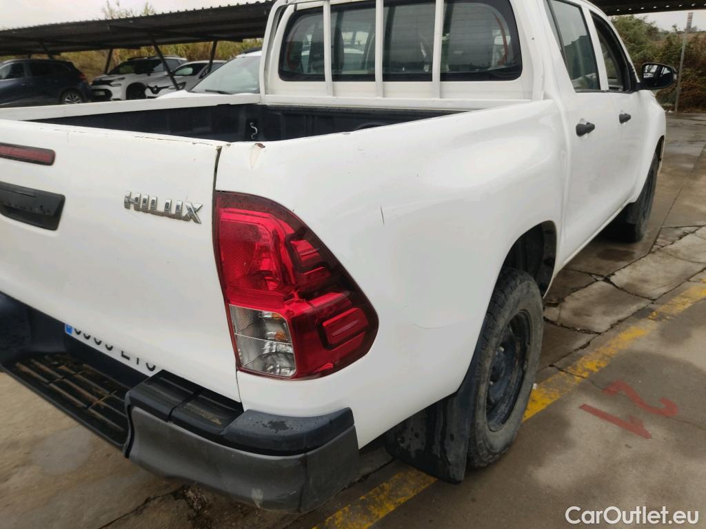  Toyota  Hilux TOYOTA  / 2020 / 4P / pickup 2.4 D-4D Cabina Doble GX #8