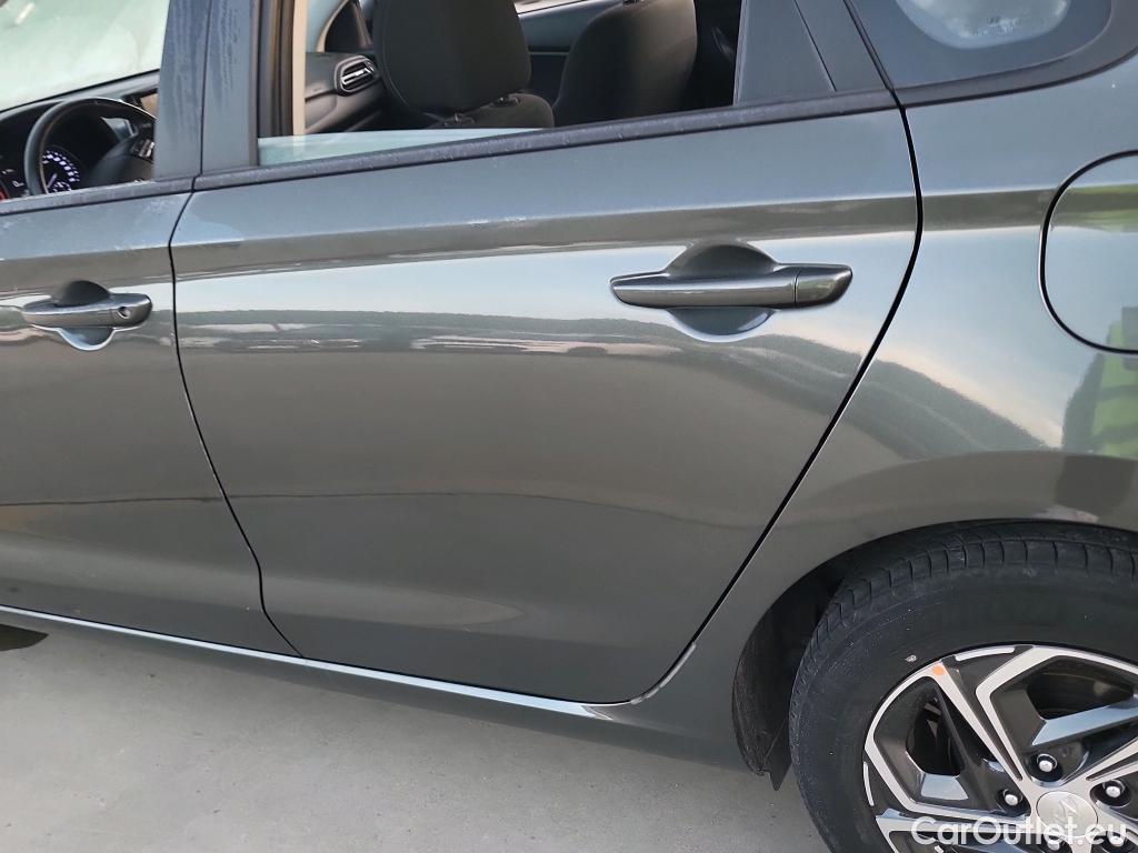 Hyundai  i30 HYUNDAI  / 2020 / 5P / berlina con portón 1.0 TGDI 48V Klass #9