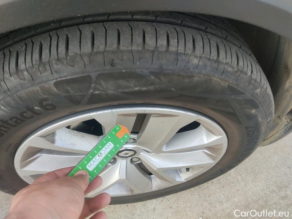  Renault  Captur RENAULT  / 2019 / 5P / todoterreno Intens TCe 90 (AC) #20