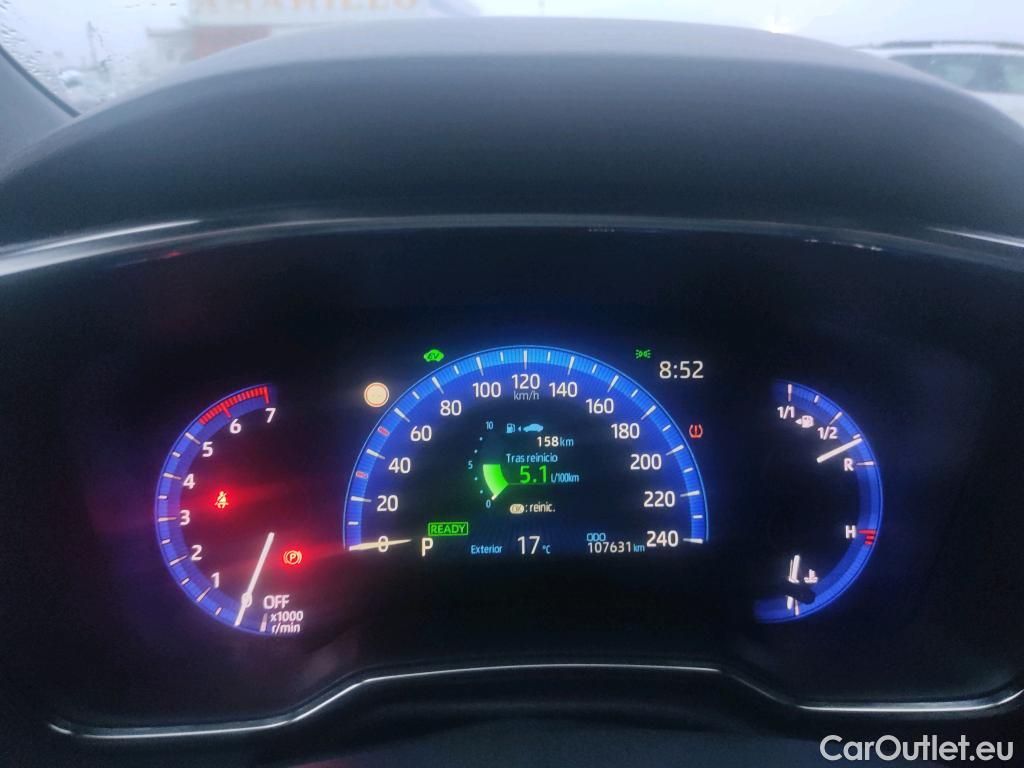 Toyota  Corolla TOYOTA  / 2019 / 5P / familiar 1.8 125H ACTIVE TECH E-CVT TOU SPORT #4