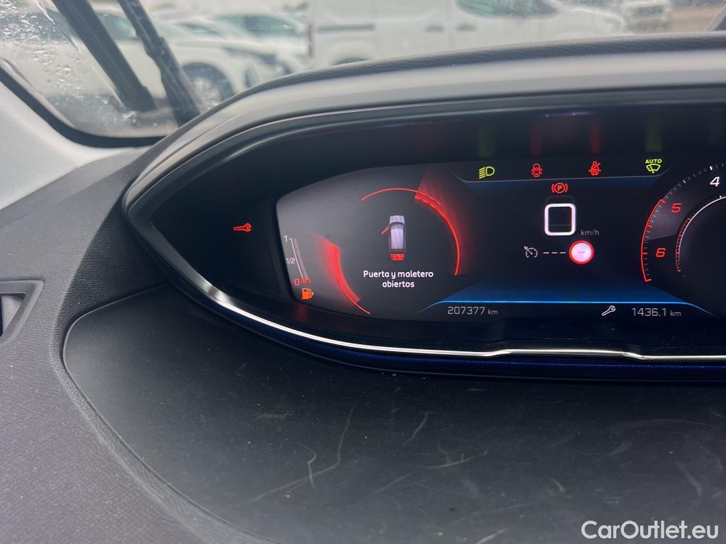  Peugeot  3008 PEUGEOT  / 2020 / 5P / todoterreno 1.5 BlueHDi 96kW (130CV) S&S Active Pack (AC4) #26