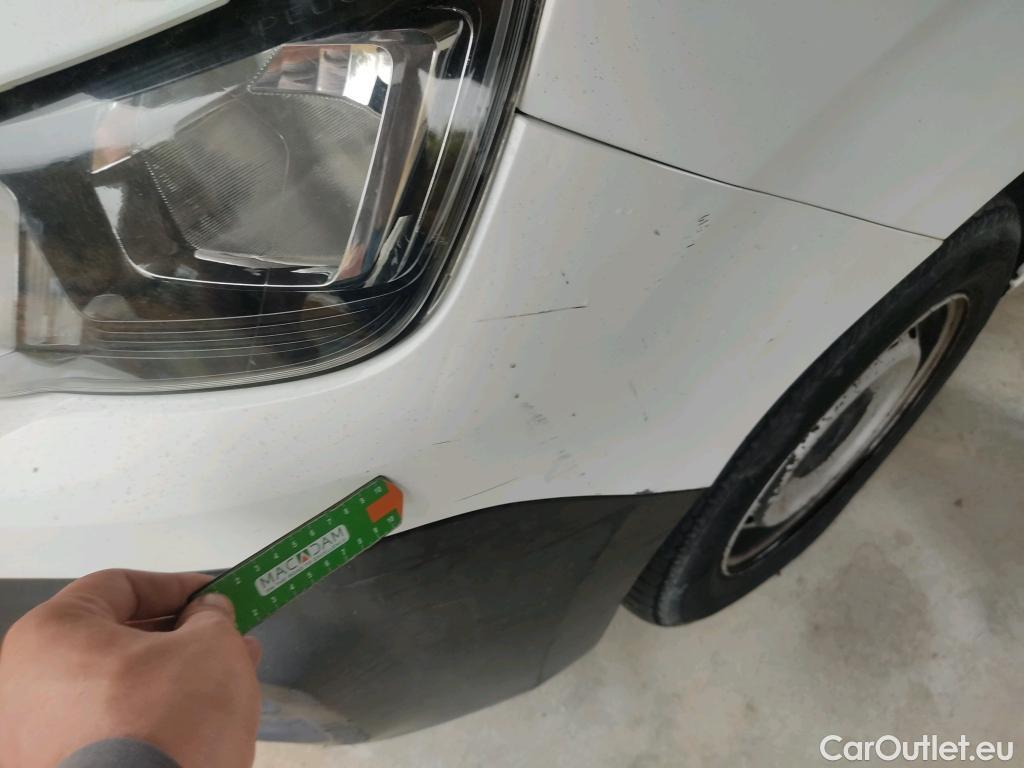  Peugeot  Partner PEUGEOT  / 2018 / 4P / furgón derivado de turismo Premium Standard 600kg BlueHDi 73kW (AC) #27