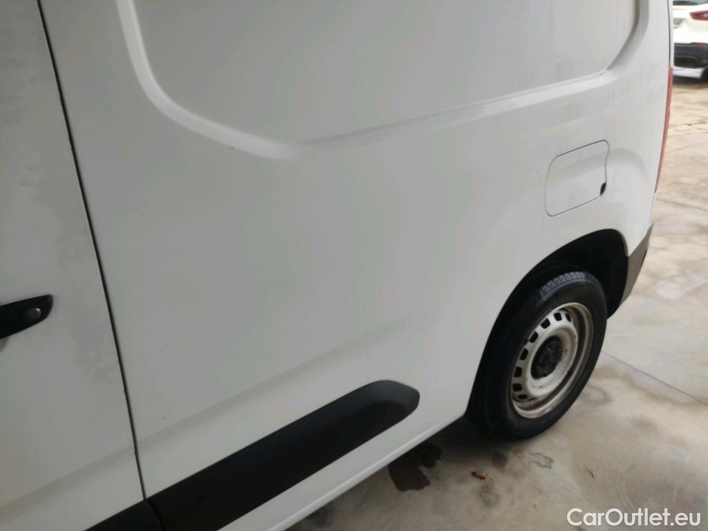  Peugeot  Partner PEUGEOT  / 2018 / 4P / furgón derivado de turismo Premium Standard 600kg BlueHDi 73kW (AC) #56