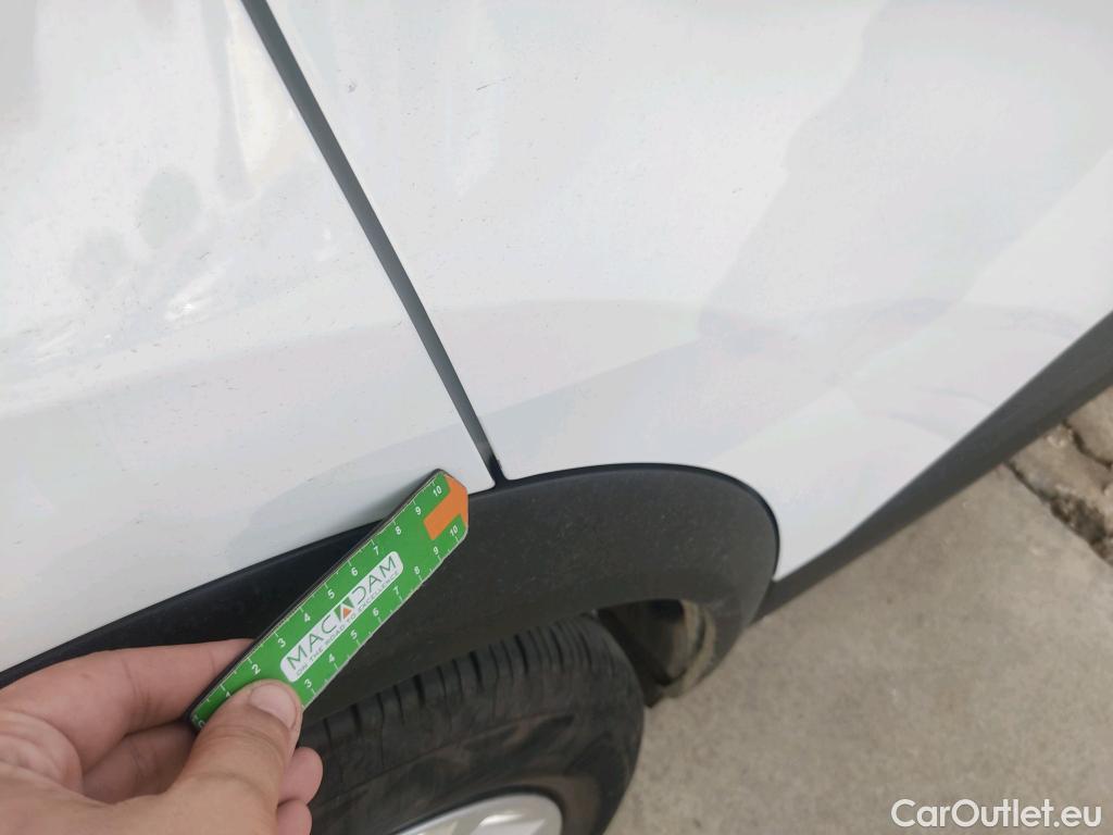  Renault  Captur RENAULT  / 2019 / 5P / todoterreno Intens TCe 90 (AC) #26