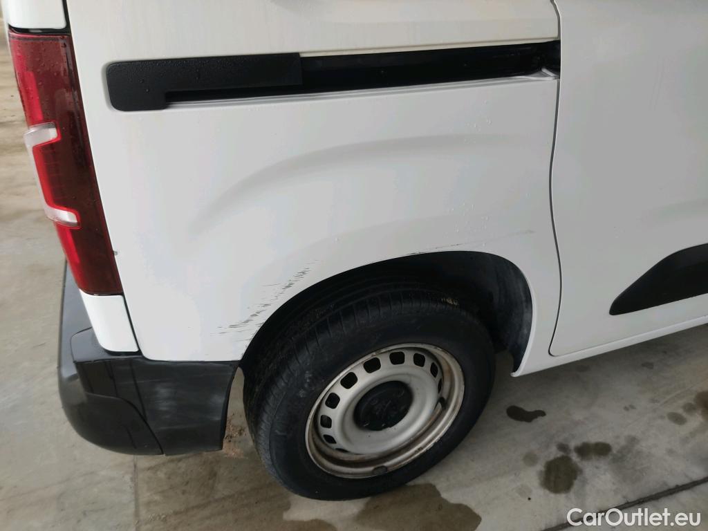  Peugeot  Partner PEUGEOT  / 2018 / 4P / furgón derivado de turismo Premium Standard 600kg BlueHDi 73kW (AC) #3