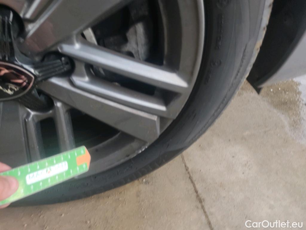 Peugeot  308 PEUGEOT  / 2021 / 5P / familiar SW Active Pack BlueHDi 130 S&S MAN #10