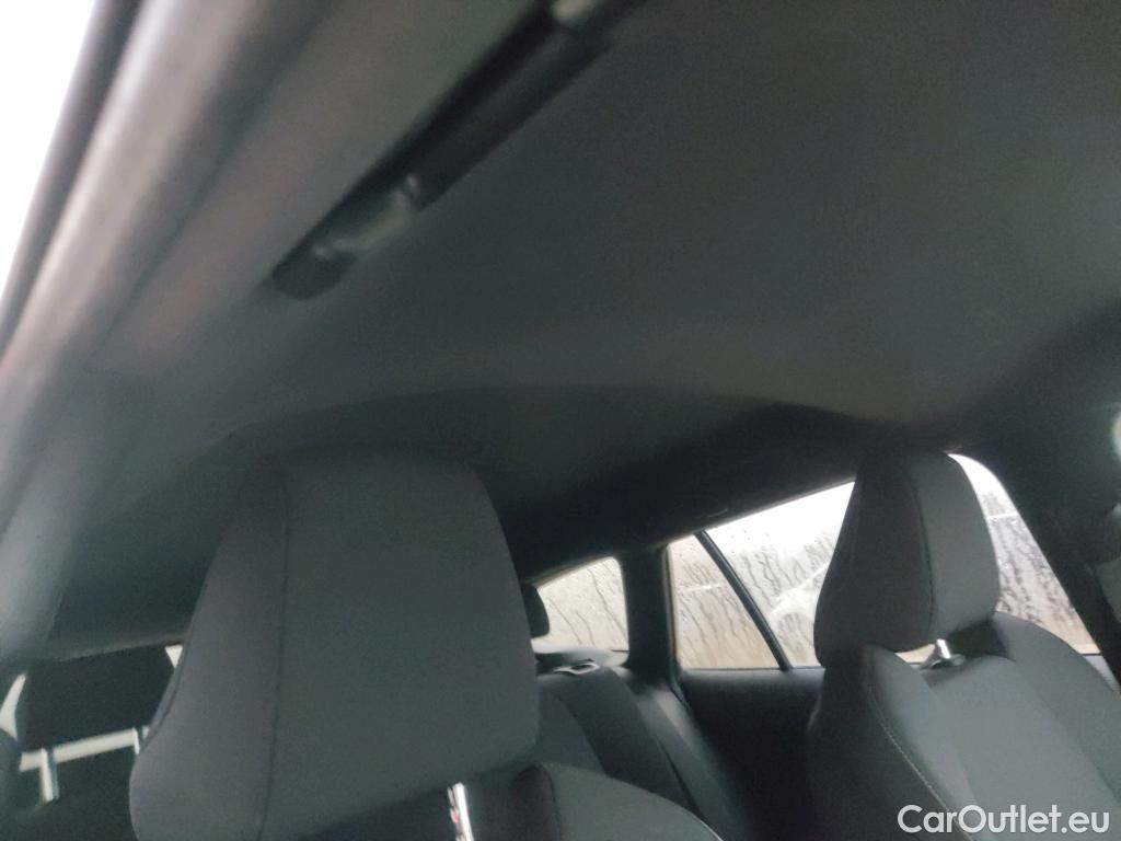 Toyota  Corolla TOYOTA  / 2019 / 5P / familiar 1.8 125H ACTIVE TECH E-CVT TOU SPORT #12