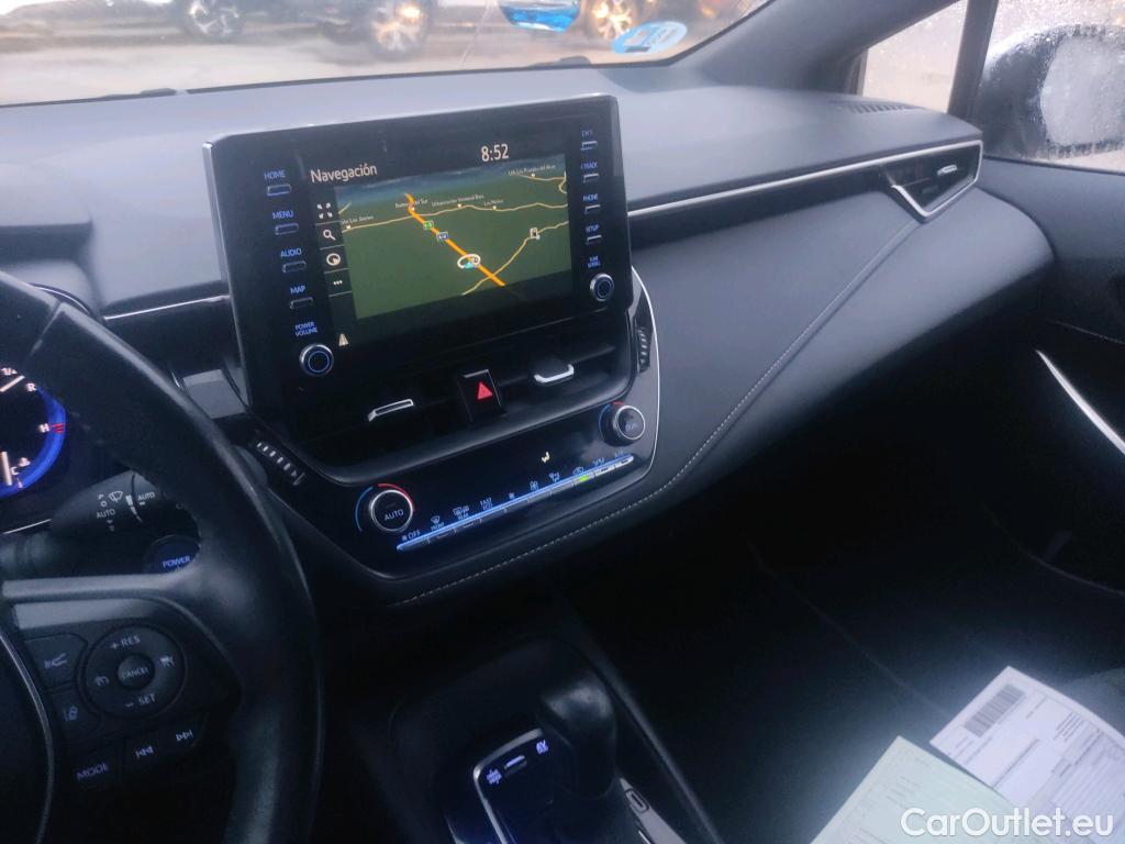 Toyota  Corolla TOYOTA  / 2019 / 5P / familiar 1.8 125H ACTIVE TECH E-CVT TOU SPORT #13