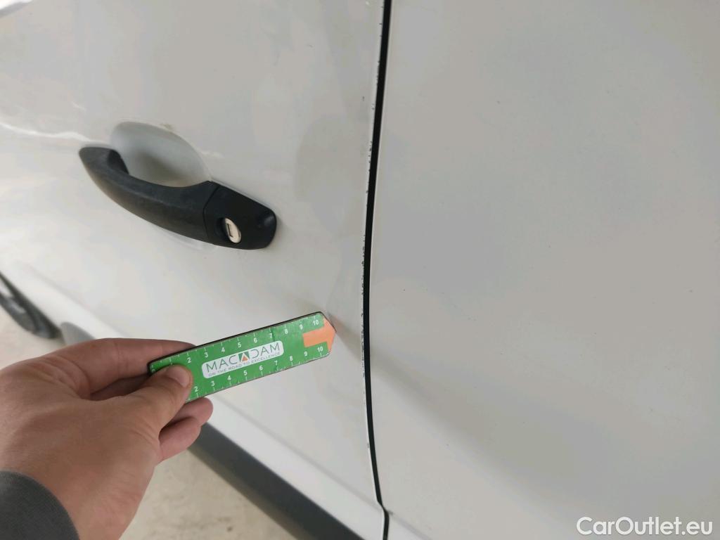  Peugeot  Partner PEUGEOT  / 2018 / 4P / furgón derivado de turismo Premium Standard 600kg BlueHDi 73kW (AC) #19