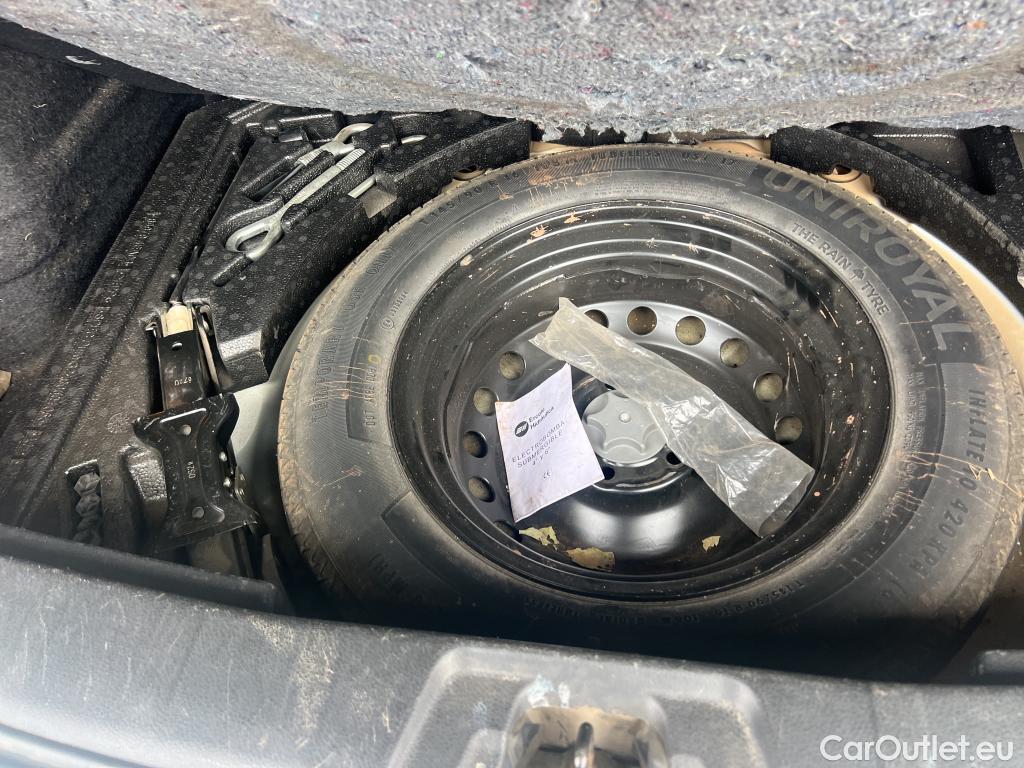 Nissan  Qashqai NISSAN  / 2017 / 5P / todoterreno dCi 85 kW (115 CV) E6D ACENTA #10