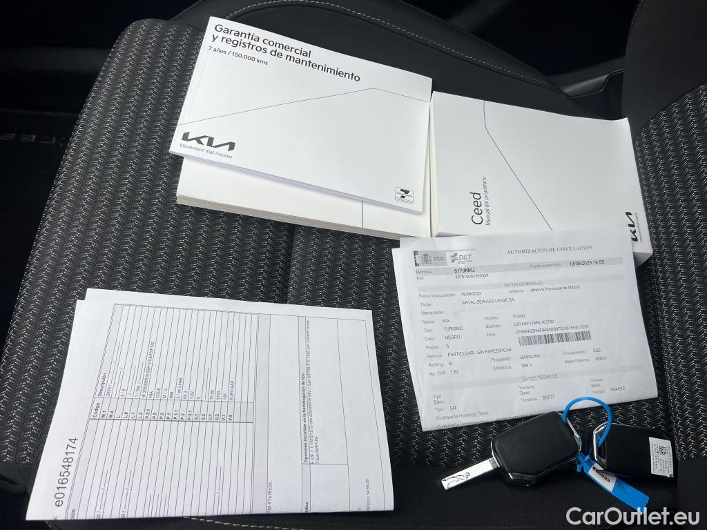 KIA  XCeed KIA  / 2022 / 5P / todoterreno 1.0 T-GDi Drive 88kW (120CV) #9