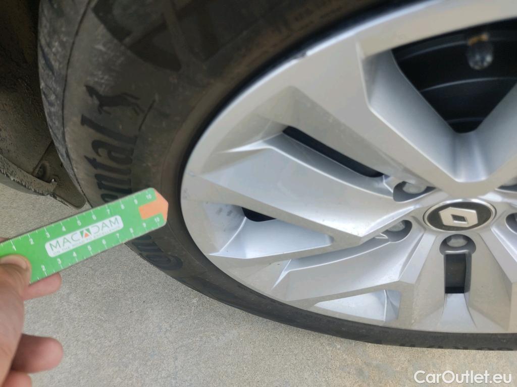  Renault  Captur RENAULT  / 2019 / 5P / todoterreno Intens TCe 90 (AC) #14