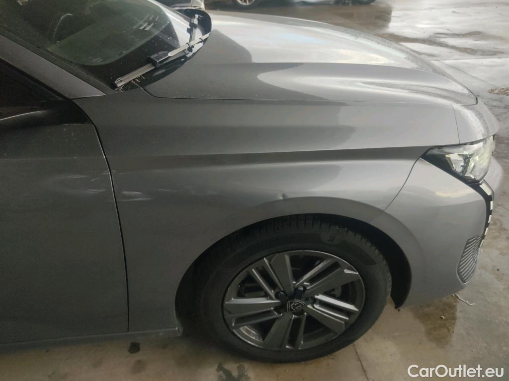 Peugeot  308 PEUGEOT  / 2021 / 5P / familiar SW Active Pack BlueHDi 130 S&S MAN #23