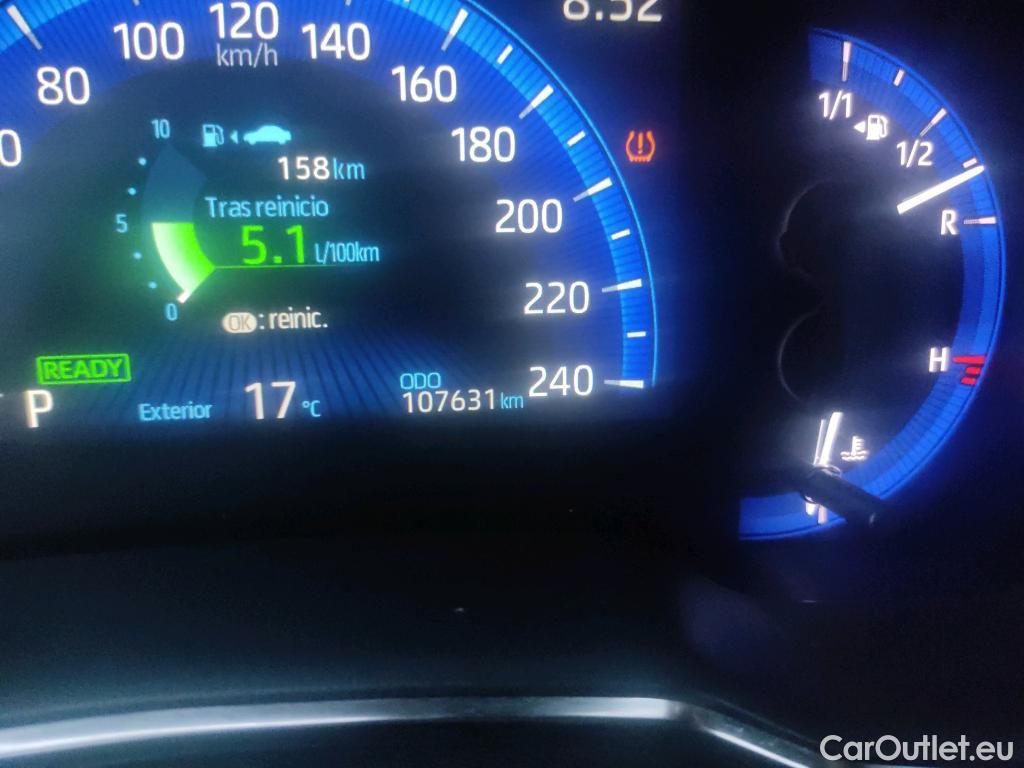 Toyota  Corolla TOYOTA  / 2019 / 5P / familiar 1.8 125H ACTIVE TECH E-CVT TOU SPORT #5