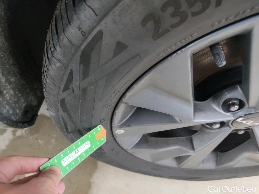  KIA  Sportage KIA  / 2022 / 5P / todoterreno 1.6 T-GDi HEV 171kW (230CV) GT-line 4X4 #4