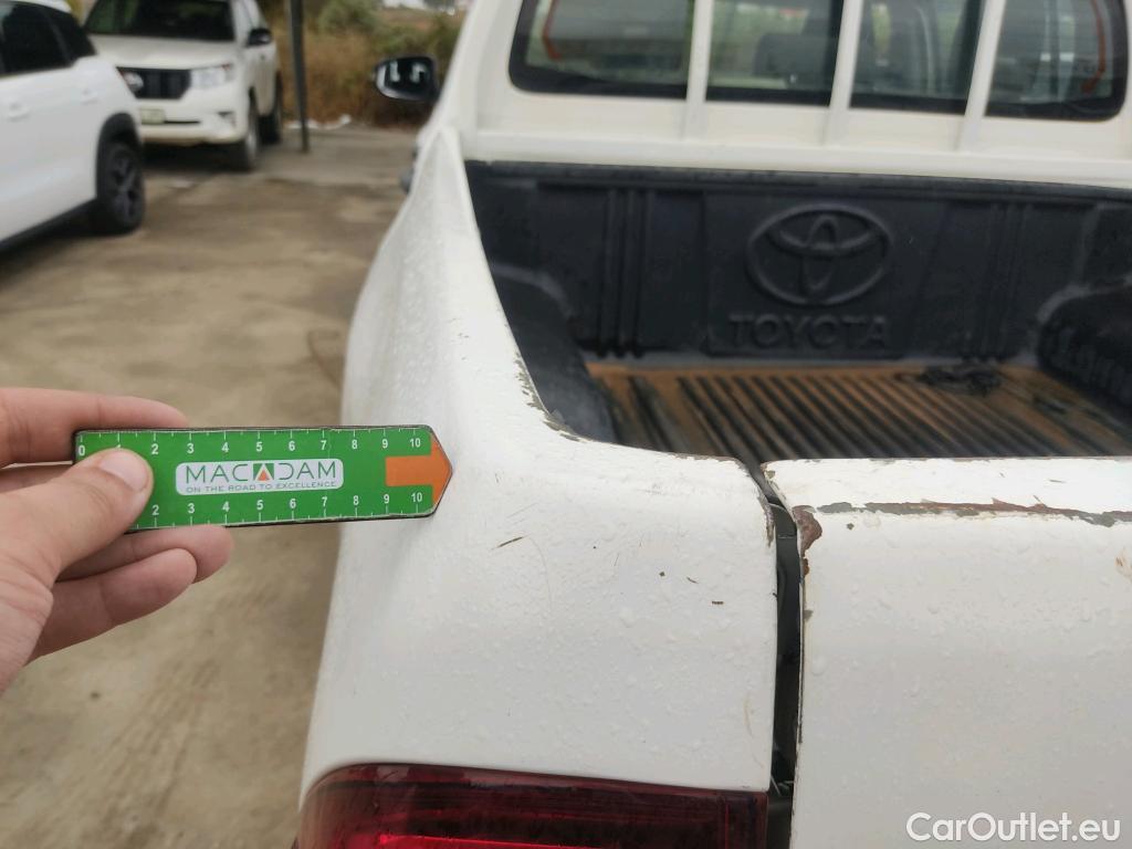  Toyota  Hilux TOYOTA  / 2020 / 4P / pickup 2.4 D-4D Cabina Doble GX #22