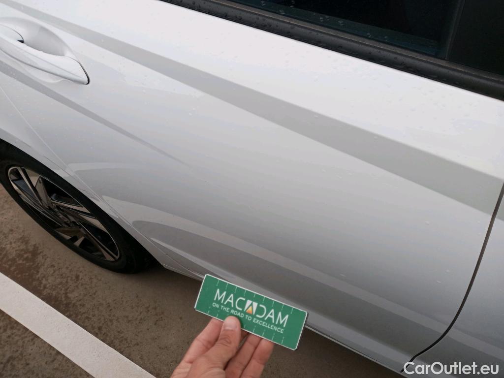  Hyundai  i20 HYUNDAI  / 2020 / 5P / berlina con portón 1.0 TGDI 74kW (100CV) SLX #17