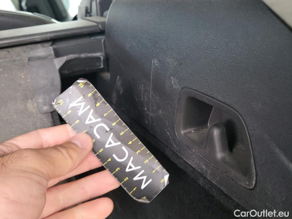 Volvo  XC60 VOLVO  / 2017 / 5P / todoterreno 2.0 B4 D Momentum Pro Auto #14