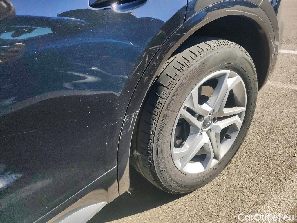  Audi  Q5 AUDI  / 2016 / 5P / todoterreno Design 35 TDI 120kW S tronic (AC) #33