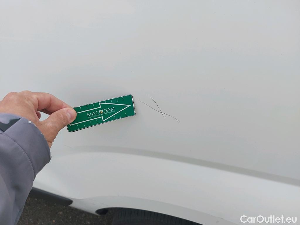 Fiat  Fiorino FIAT  / 2016 / 3P / furgón derivado de turismo Cargo Base 1.4 Natural Power 51kW (70CV) #6