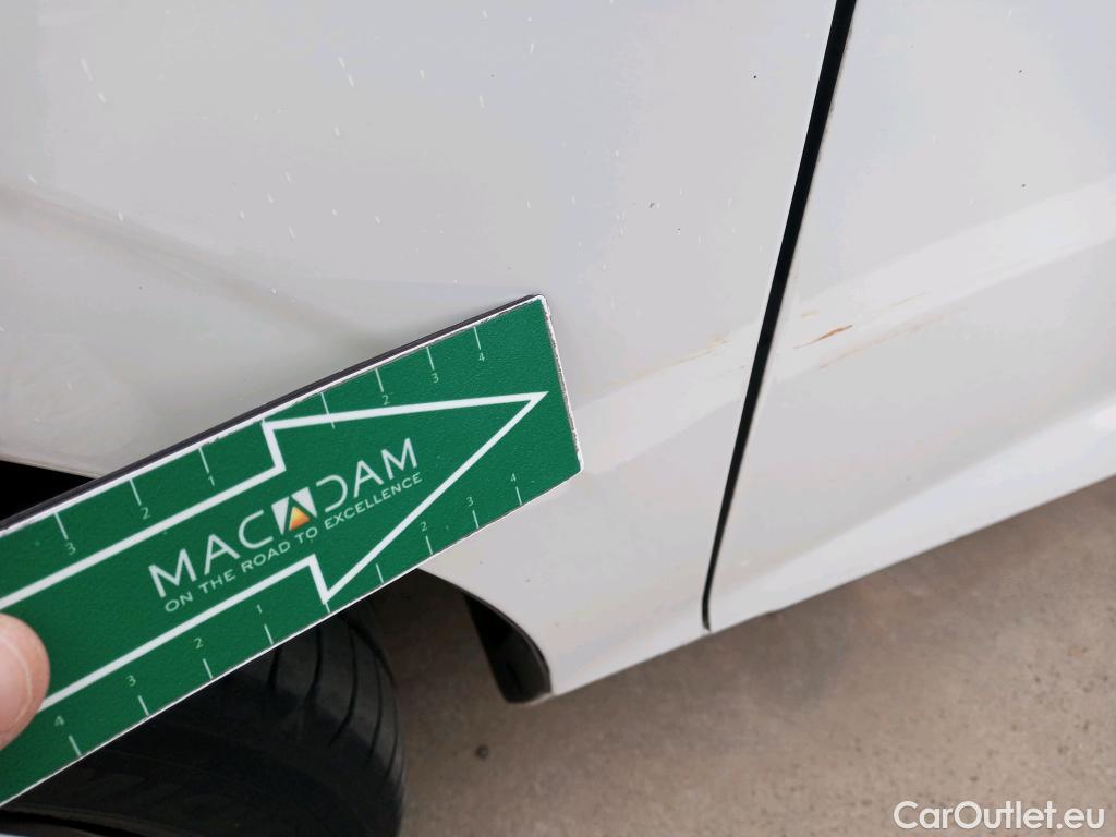  Hyundai  i20 HYUNDAI  / 2020 / 5P / berlina con portón 1.0 TGDI 74kW (100CV) SLX #20