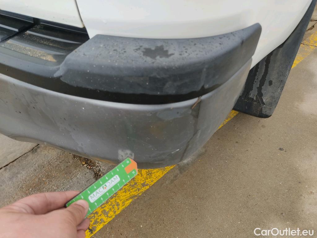  Toyota  Hilux TOYOTA  / 2020 / 4P / pickup 2.4 D-4D Cabina Doble GX #27