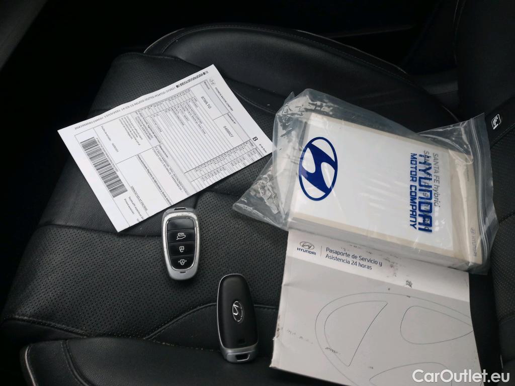 Hyundai  Santa Fe HYUNDAI  / 2021 / 5P / todoterreno 1.6 TGDi HEV Tecno Auto 4x2 #32