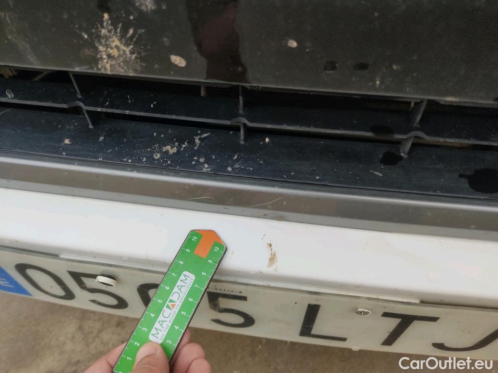  Toyota  Hilux TOYOTA  / 2020 / 4P / pickup 2.4 D-4D Cabina Doble GX #35