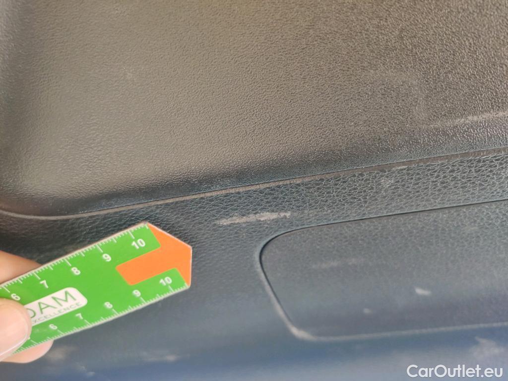  Audi  Q5 AUDI  / 2016 / 5P / todoterreno Design 35 TDI 120kW S tronic (AC) #22