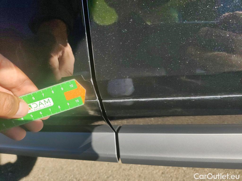  Audi  Q5 AUDI  / 2016 / 5P / todoterreno Design 35 TDI 120kW S tronic (AC) #6