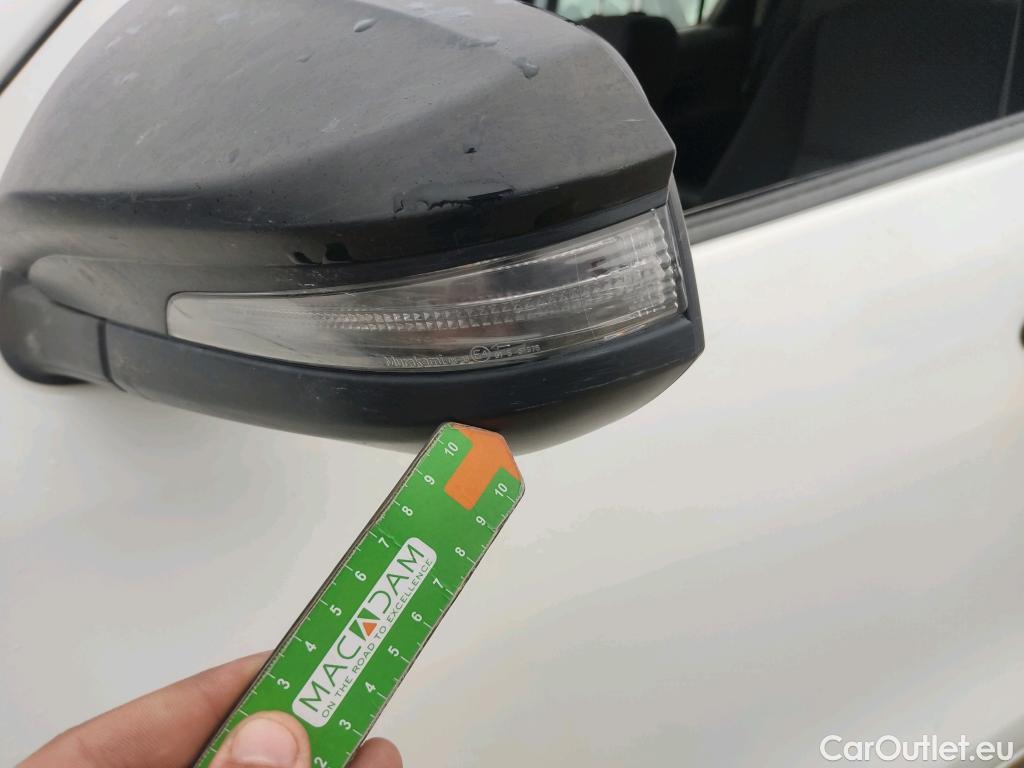  Toyota  Hilux TOYOTA  / 2020 / 4P / pickup 2.4 D-4D Cabina Doble GX #46