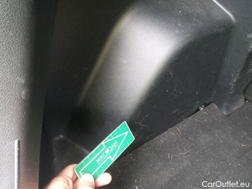  Hyundai  i20 HYUNDAI  / 2020 / 5P / berlina con portón 1.0 TGDI 74kW (100CV) SLX #7