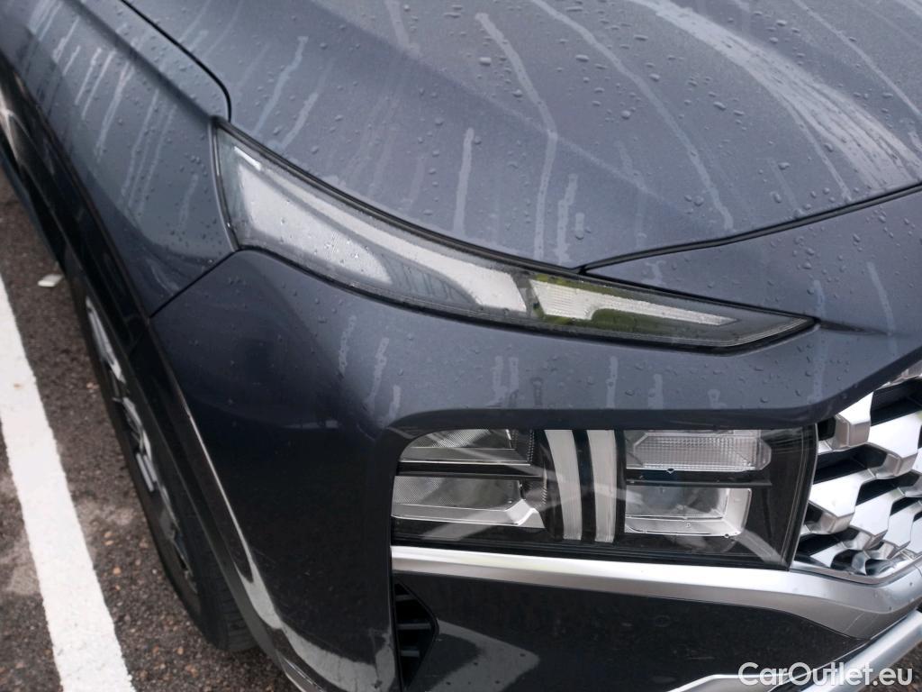 Hyundai  Santa Fe HYUNDAI  / 2021 / 5P / todoterreno 1.6 TGDi HEV Tecno Auto 4x2 #17