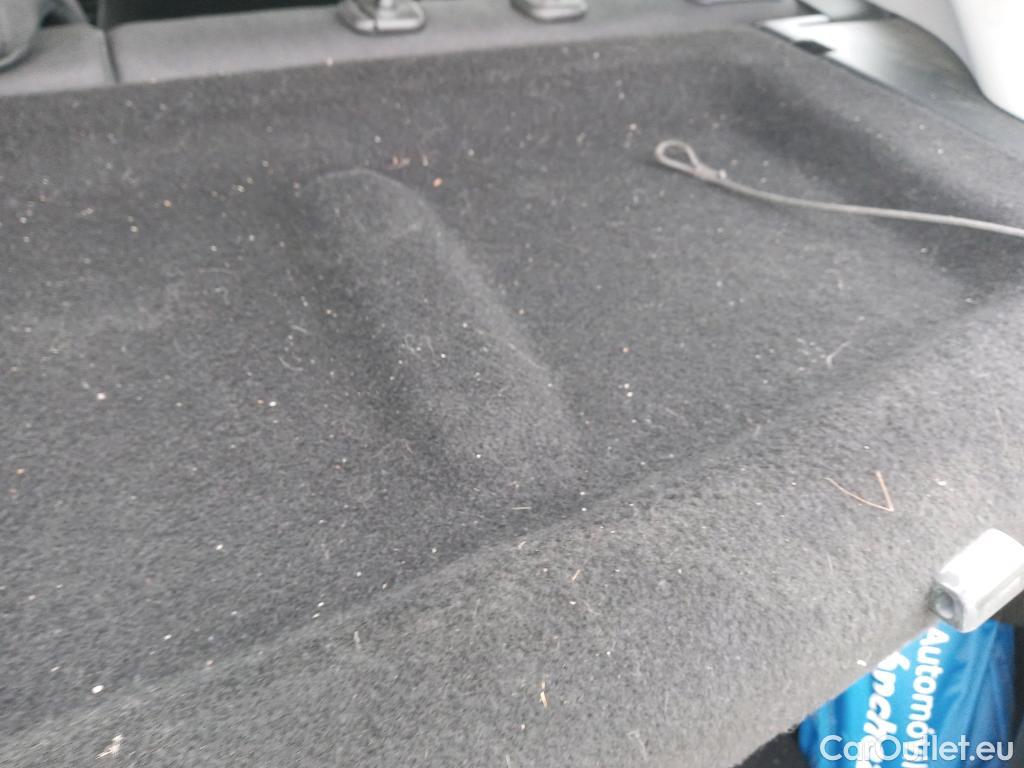  Hyundai  i20 HYUNDAI  / 2020 / 5P / berlina con portón 1.0 TGDI 74kW (100CV) SLX #2