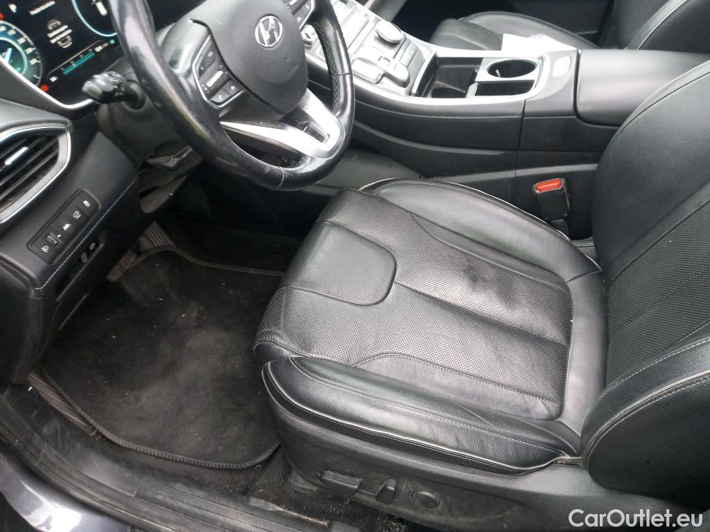 Hyundai  Santa Fe HYUNDAI  / 2021 / 5P / todoterreno 1.6 TGDi HEV Tecno Auto 4x2 #22