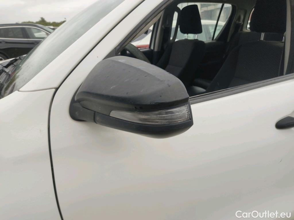  Toyota  Hilux TOYOTA  / 2020 / 4P / pickup 2.4 D-4D Cabina Doble GX #45