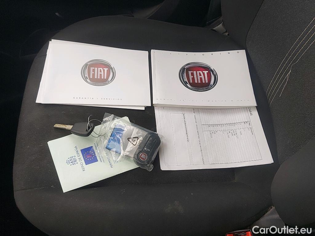 Fiat  Fiorino FIAT  / 2016 / 3P / furgón derivado de turismo Cargo Base 1.4 Natural Power 51kW (70CV) #9