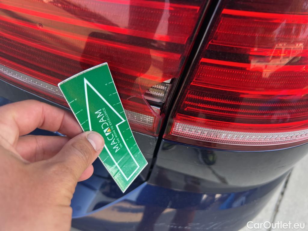  Volkswagen  Golf  VOLKSWAGEN / 2016 / 5P / familiar Last Edition 1.5 TSI 96kW(130CV) Variant #2