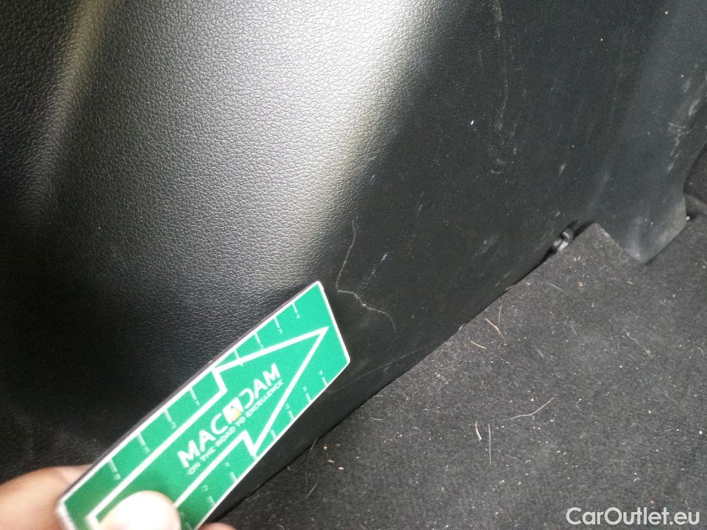  Hyundai  i20 HYUNDAI  / 2020 / 5P / berlina con portón 1.0 TGDI 74kW (100CV) SLX #6